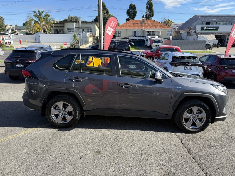 2024 Toyota RAV4 GX 2.5P HV ECVT AWD SUV/5D/5S image 5