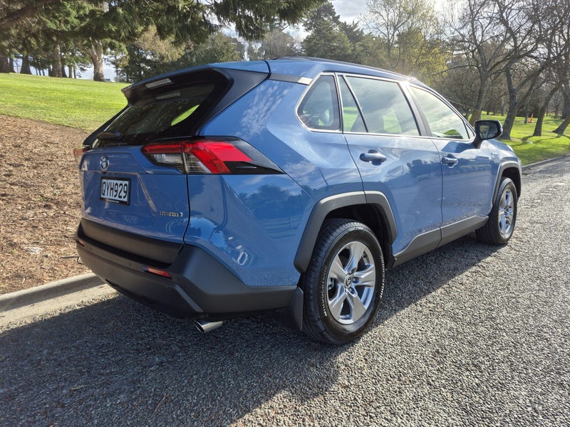 2024 Toyota RAV4 GX 2.5P HV ECVT AWD SUV/5D/5S image 4