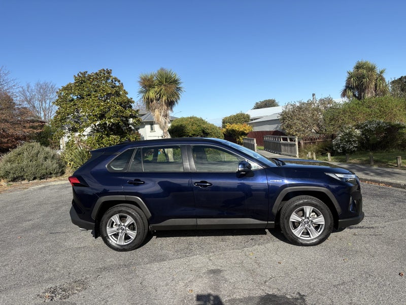 2024 Toyota RAV4 GX 2.5P HV ECVT AWD SUV/5D/5S image 3