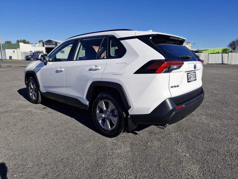 2024 Toyota RAV4 GX 2.5P HV ECVT AWD SUV/5D/5S... image 4