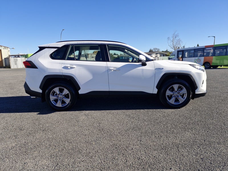2024 Toyota RAV4 GX 2.5P HV ECVT AWD SUV/5D/5S... image 5