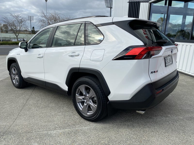 2024 Toyota RAV4 GX 2.5P HV ECVT AWD SUV image 3