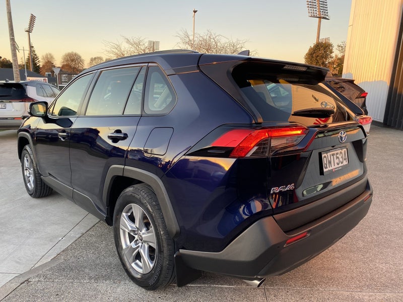 2024 Toyota RAV4 GX 2.5P HV ECVT AWD SUV image 3