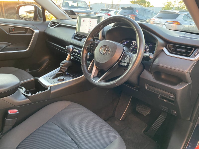 2024 Toyota RAV4 GX 2.5P HV ECVT AWD SUV image 5