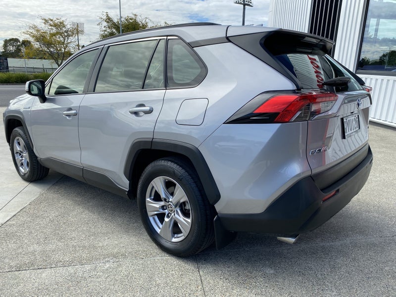 2024 Toyota RAV4 GX 2.5P HV ECVT AWD SUV image 3