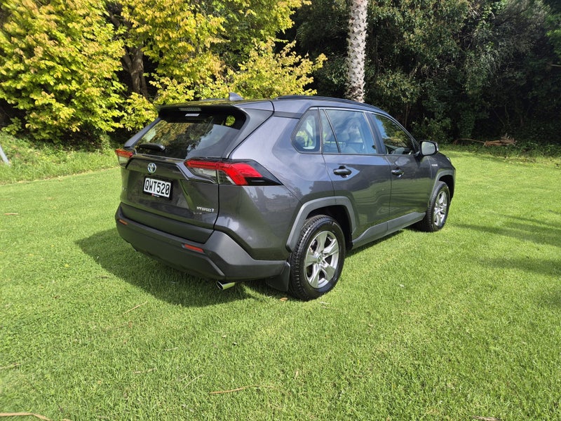 2024 Toyota RAV4 GX 2.5P Hybrid image 5