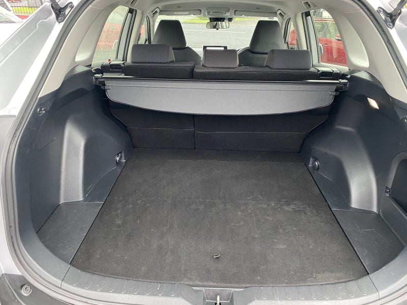 2024 Toyota RAV4 GX 2.5P Hybrid image 4