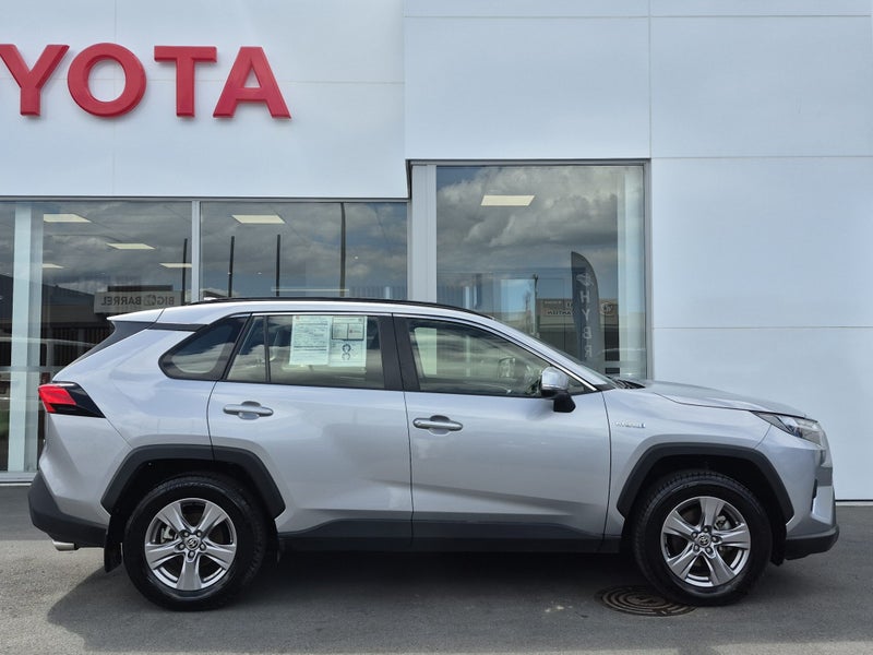 2024 Toyota RAV4 GX 2.5P HYBRID 4WD Auto image 3
