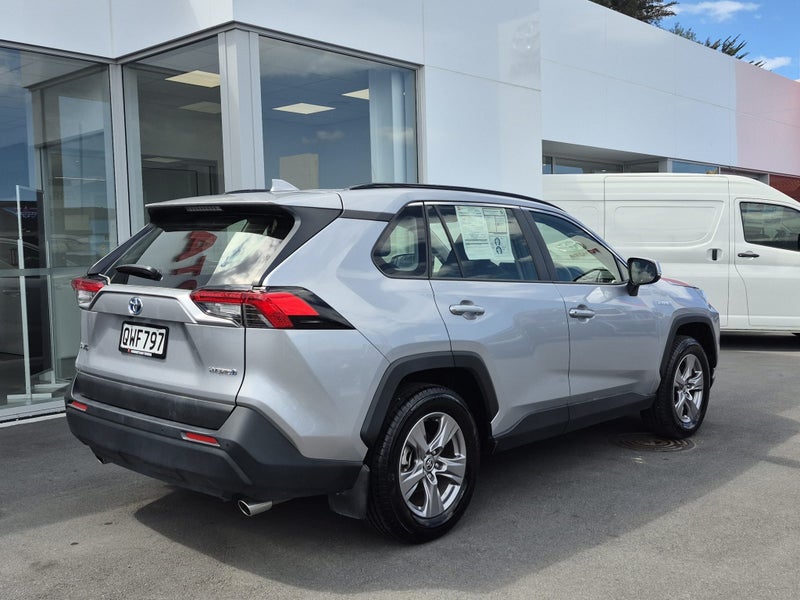 2024 Toyota RAV4 GX 2.5P HYBRID 4WD Auto image 4