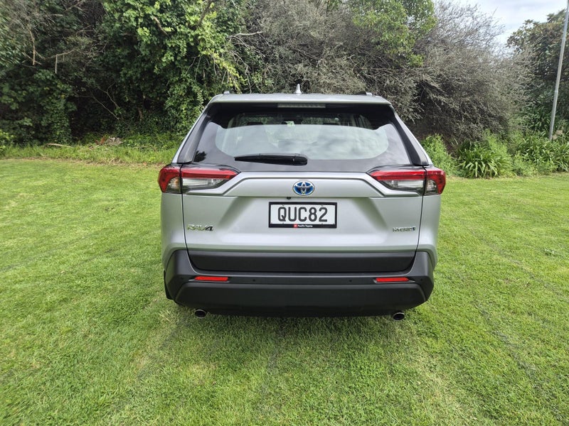 2024 Toyota RAV4 GX 2.5P Hybrid image 5