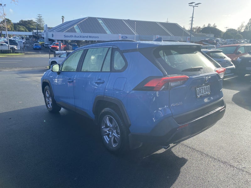2024 Toyota RAV4 GX 2.5P Hybrid image 5