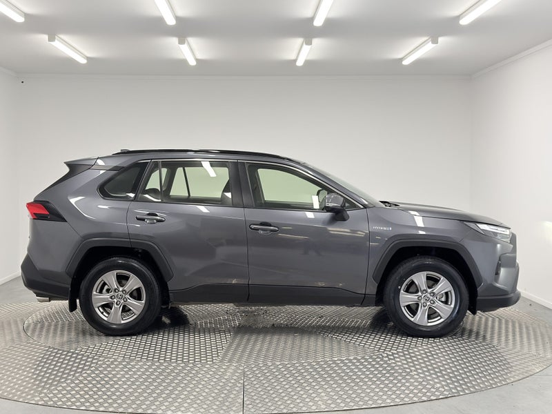 2024 Toyota RAV4 GX 2.5P Hybrid image 2