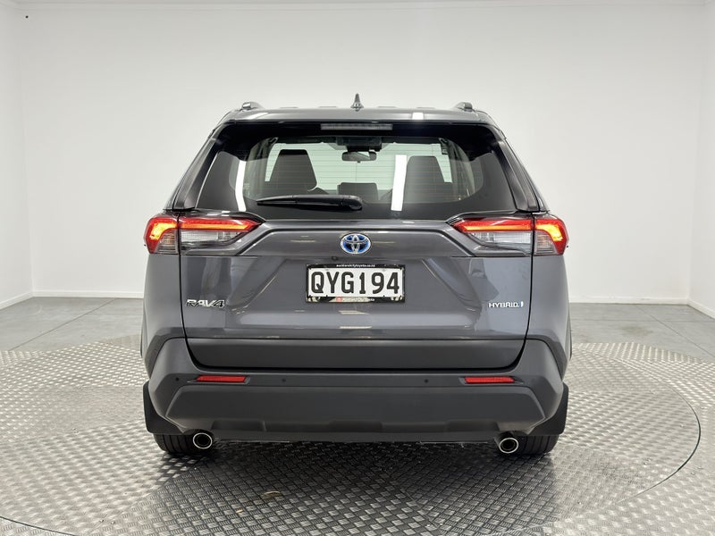 2024 Toyota RAV4 GX 2.5P Hybrid image 4