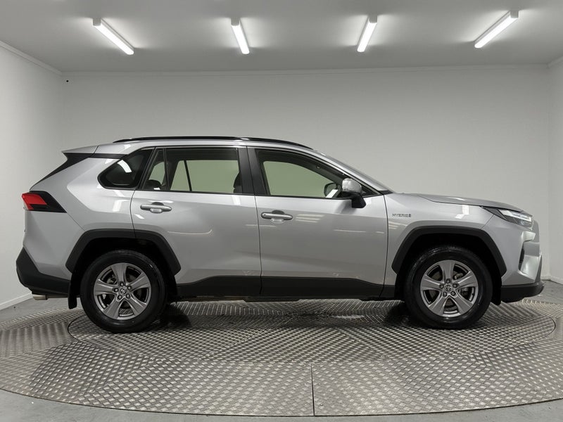 2024 Toyota RAV4 GX 2.5P Hybrid image 2