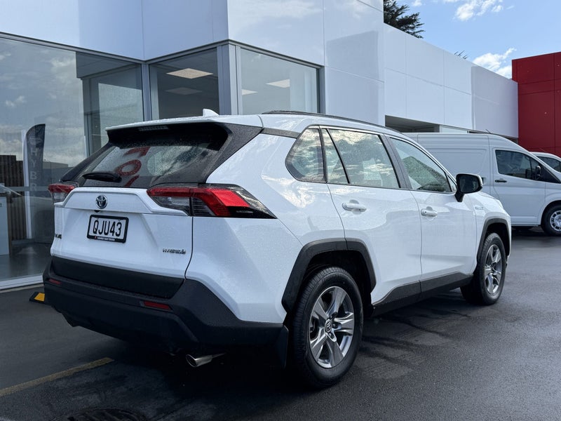 2024 Toyota RAV4 GX 2.5P HYBRID Auto AWD image 3