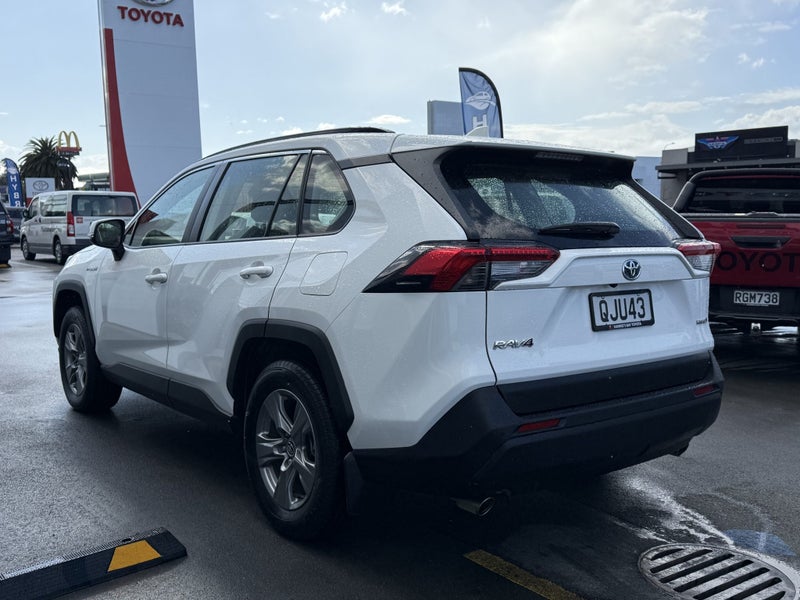 2024 Toyota RAV4 GX 2.5P HYBRID Auto AWD image 5