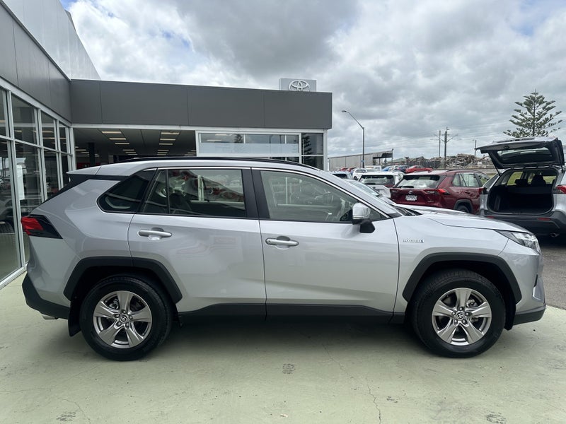 2024 Toyota RAV4 GX 2.5P Hybrid Automatic AWD SUV image 5