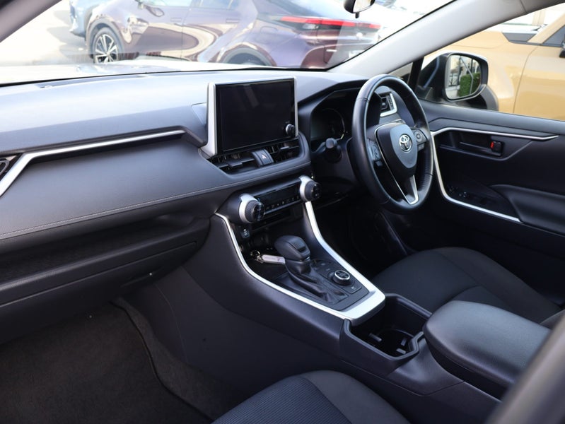 2024 Toyota RAV4 GX 2.5P Hybrid AWD image 5