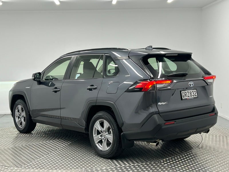 2024 Toyota RAV4 GX 2.5P Hybrid AWD image 5