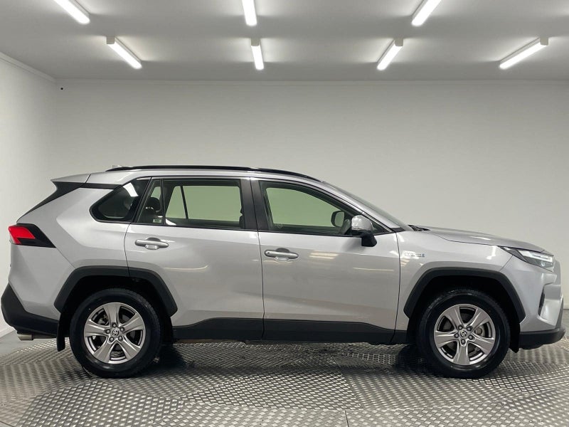 2024 Toyota RAV4 GX 2.5P Hybrid AWD image 2
