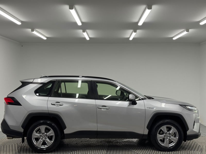 2024 Toyota RAV4 GX 2.5P Hybrid AWD image 2