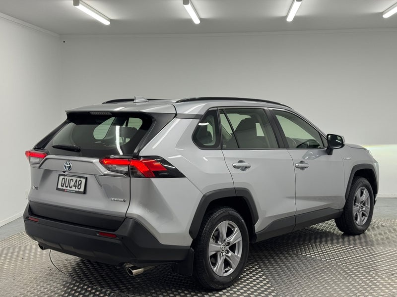 2024 Toyota RAV4 GX 2.5P Hybrid AWD image 3