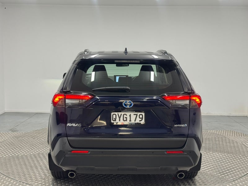 2024 Toyota RAV4 GX 2.5P Hybrid AWD image 4