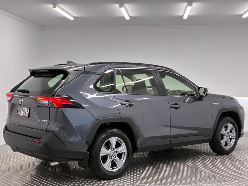 2024 Toyota RAV4 GX 2.5P Hybrid AWD image 3