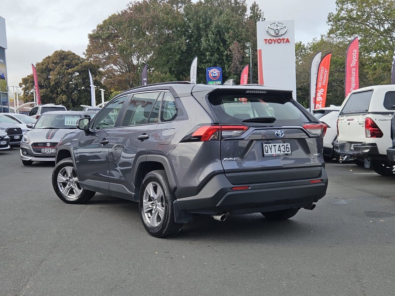 2024 Toyota RAV4 GX 2.5P HYBRID AWD image 3