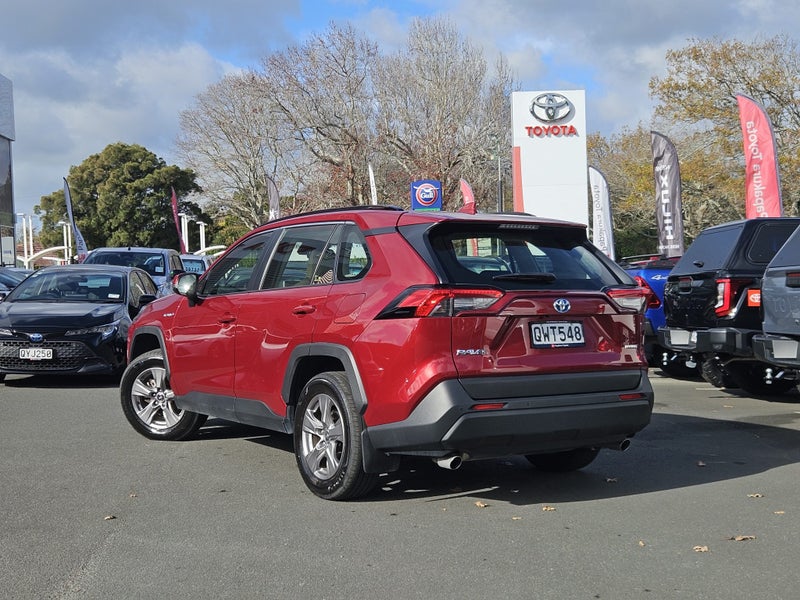 2024 Toyota RAV4 GX 2.5P HYBRID AWD image 3