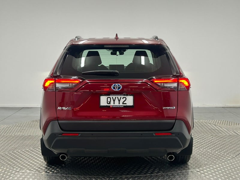 2024 Toyota RAV4 GX 2.5P Hybrid AWD image 4