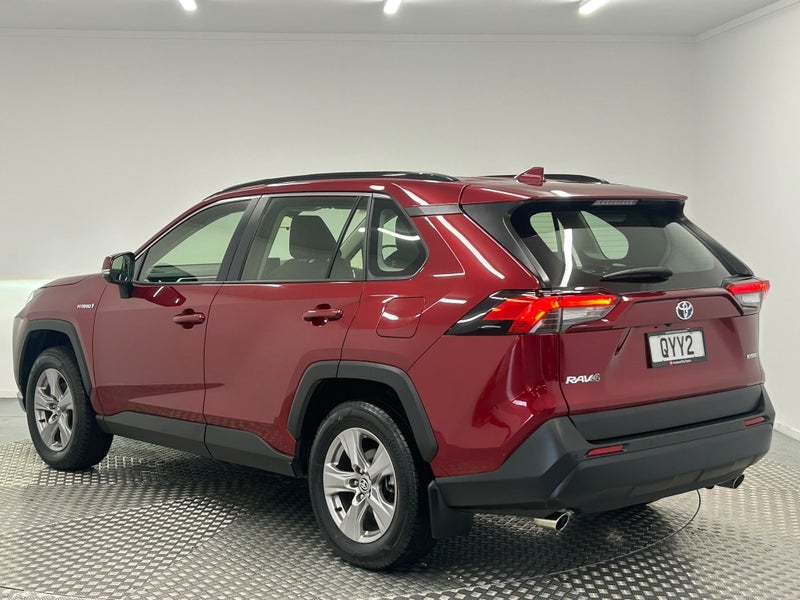 2024 Toyota RAV4 GX 2.5P Hybrid AWD image 5