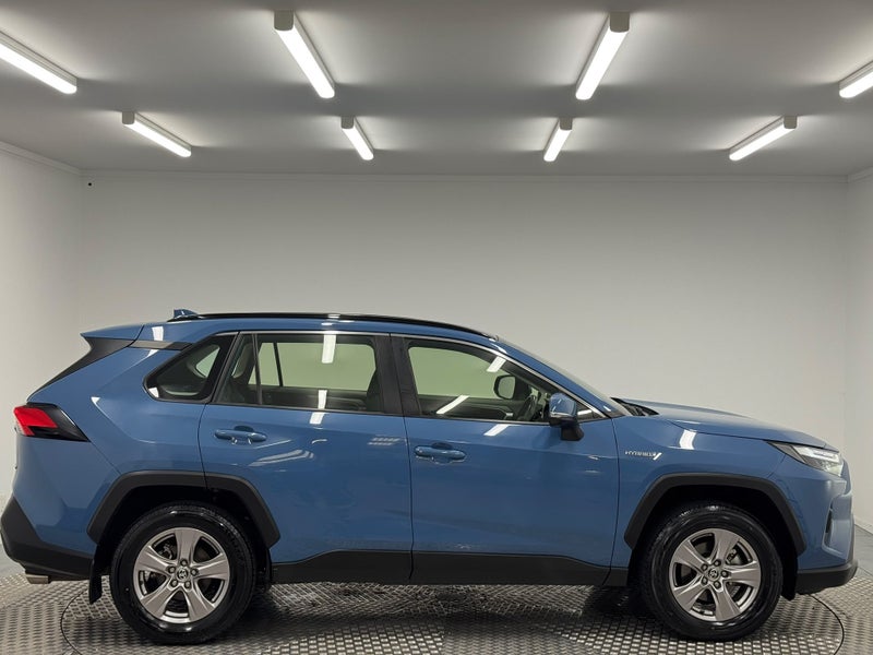 2024 Toyota RAV4 GX 2.5P Hybrid AWD image 2