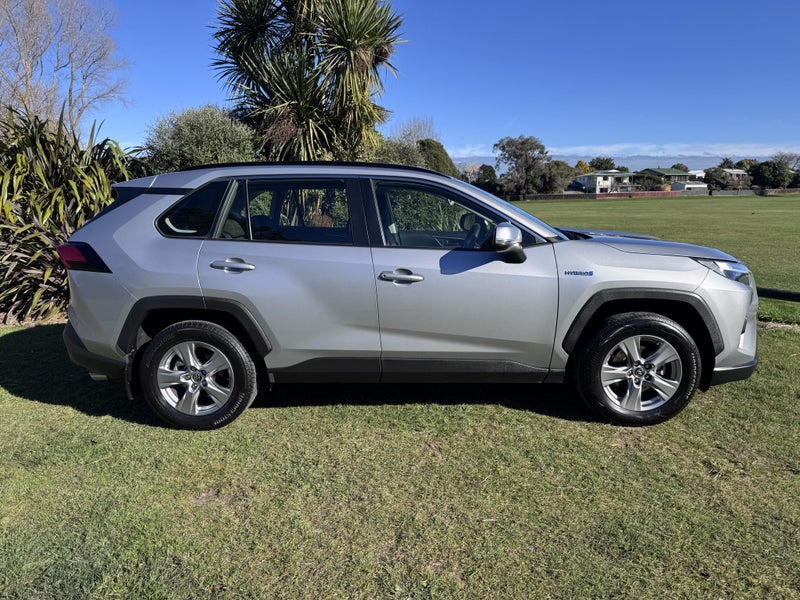 2024 Toyota RAV4 GX 2.5P Hybrid AWD Automatic SUV image 5
