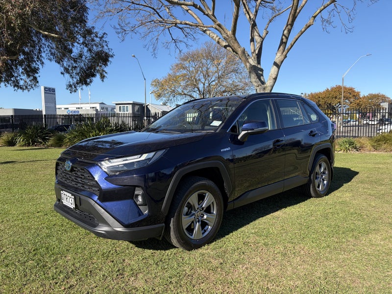 2024 Toyota RAV4 GX 2.5P Hybrid AWD Automatic SUV image 3