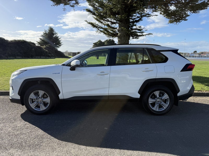 2024 Toyota RAV4 GX 2.5P Hybrid AWD Automatic SUV image 2