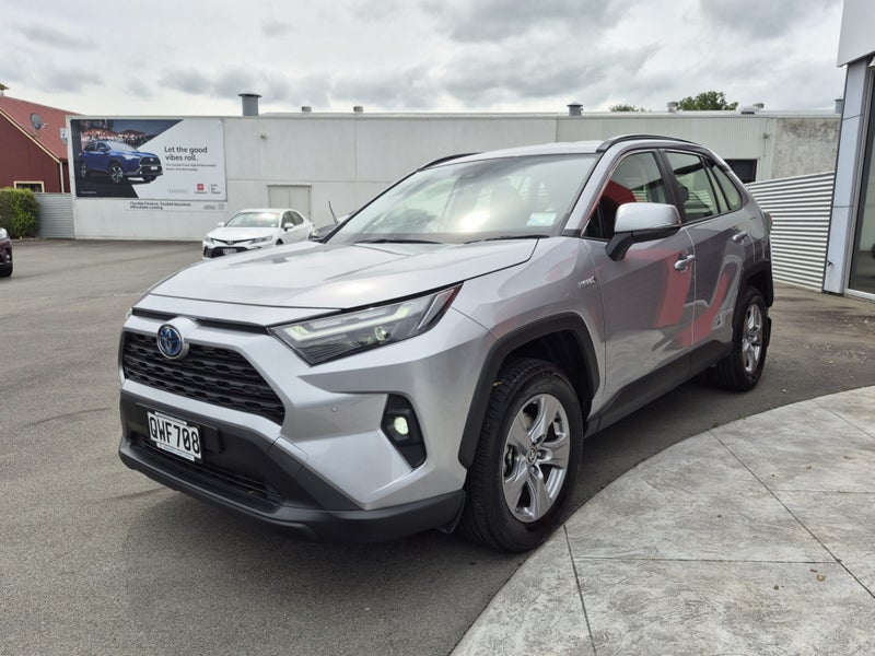 2024 Toyota RAV4 GX 2.5P Hybrid AWD Automatic SUV image 3