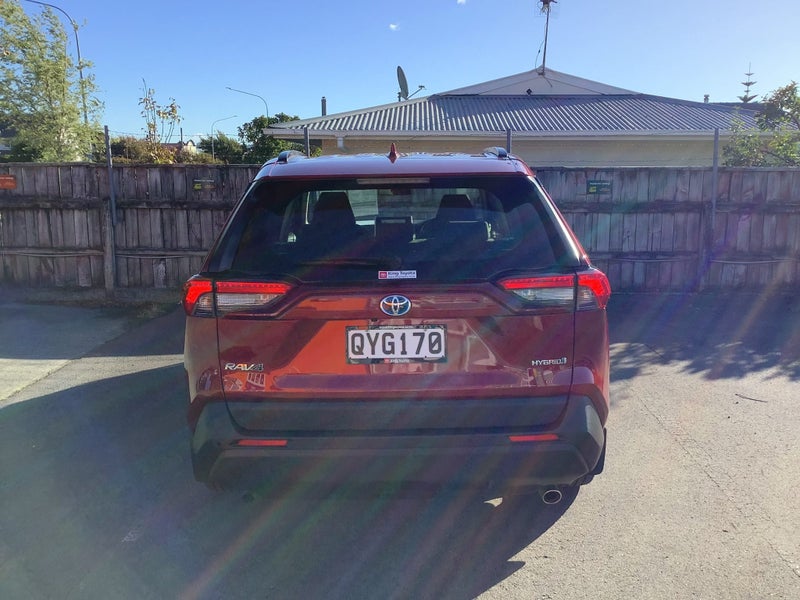 2024 Toyota RAV4 GX 2.5P Hybrid AWD SUV image 4
