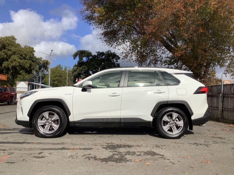 2024 Toyota RAV4 GX 2.5P Hybrid AWD SUV image 3