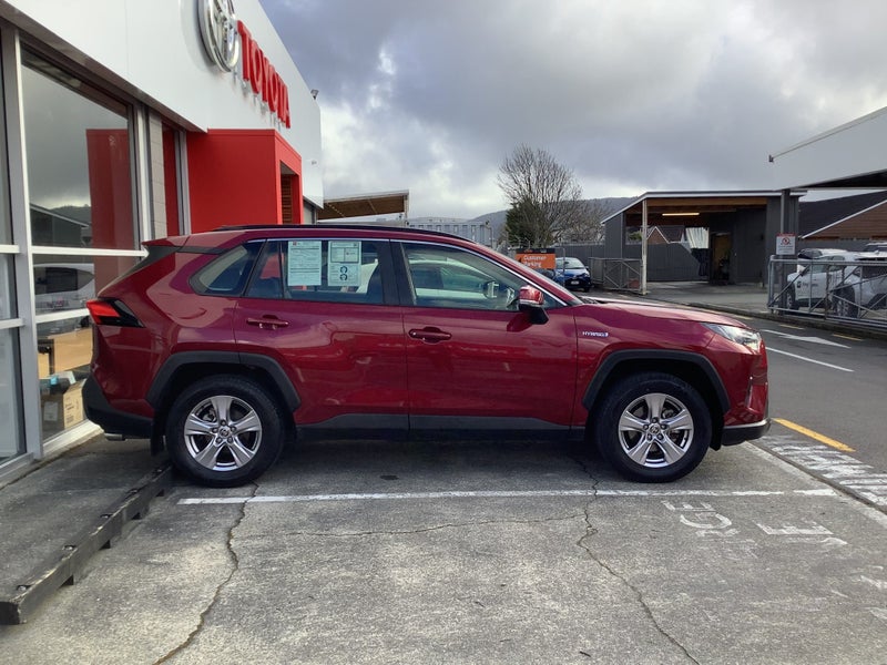 2024 Toyota RAV4 GX 2.5P Hybrid ECVT AWD SUV image 3