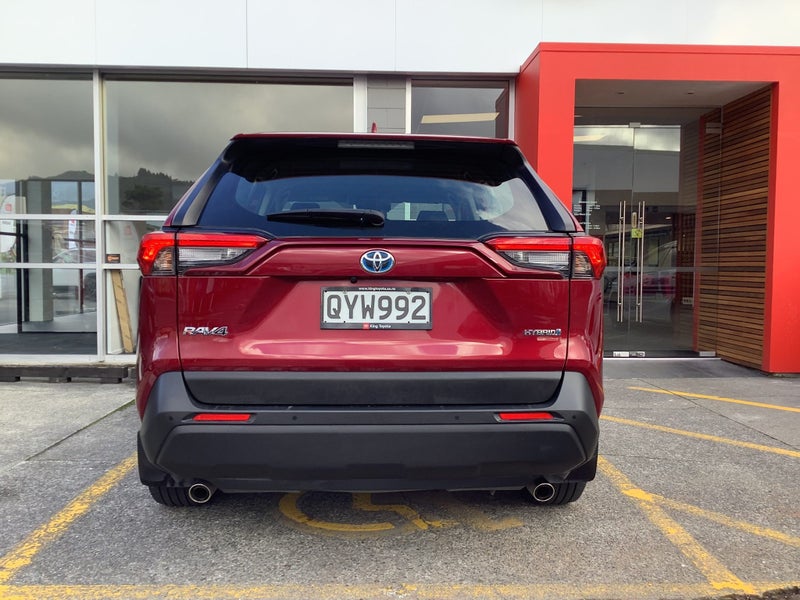2024 Toyota RAV4 GX 2.5P Hybrid ECVT AWD SUV image 4