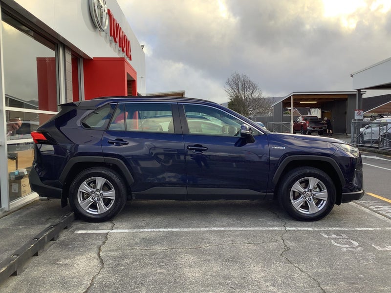 2024 Toyota RAV4 GX 2.5P Hybrid ECVT AWD SUV image 3