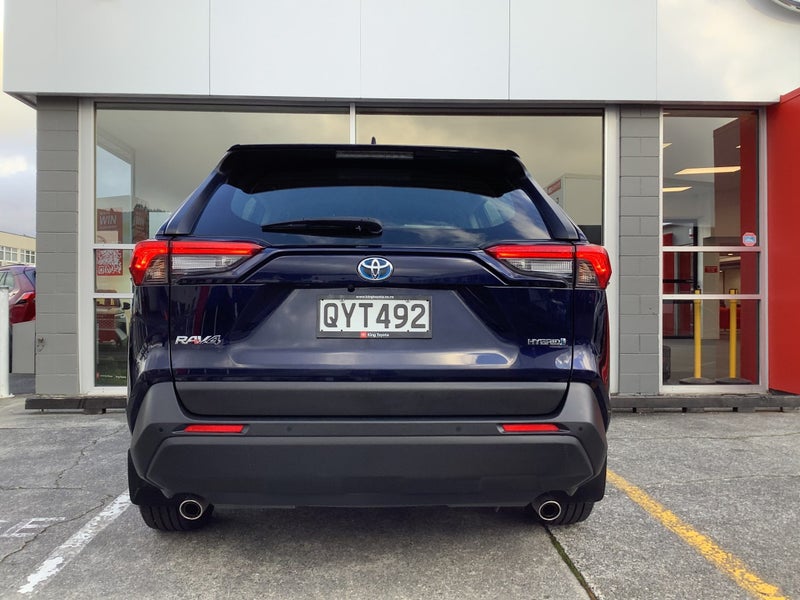 2024 Toyota RAV4 GX 2.5P Hybrid ECVT AWD SUV image 4