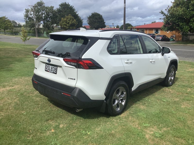 2024 Toyota RAV4 GX 2.5P Hybrid Electric Vehicle image 5