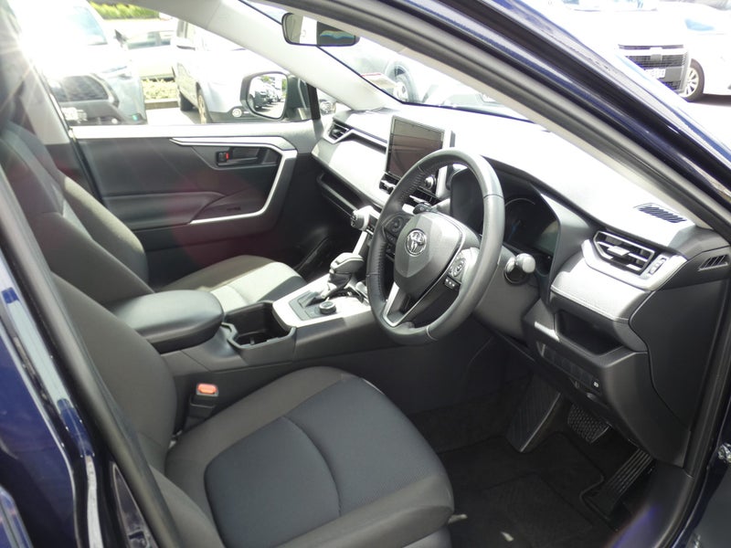 2024 Toyota RAV4 GX image 3