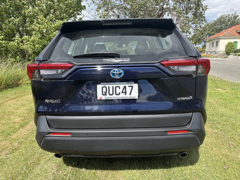 2024 Toyota RAV4 GX AWD Hybrid image 4