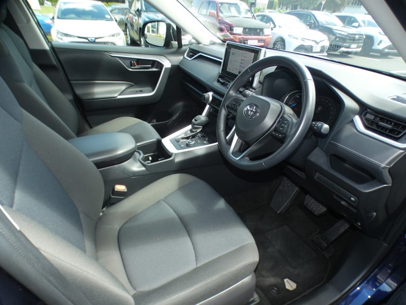 2024 Toyota RAV4 GX Hybrid image 3