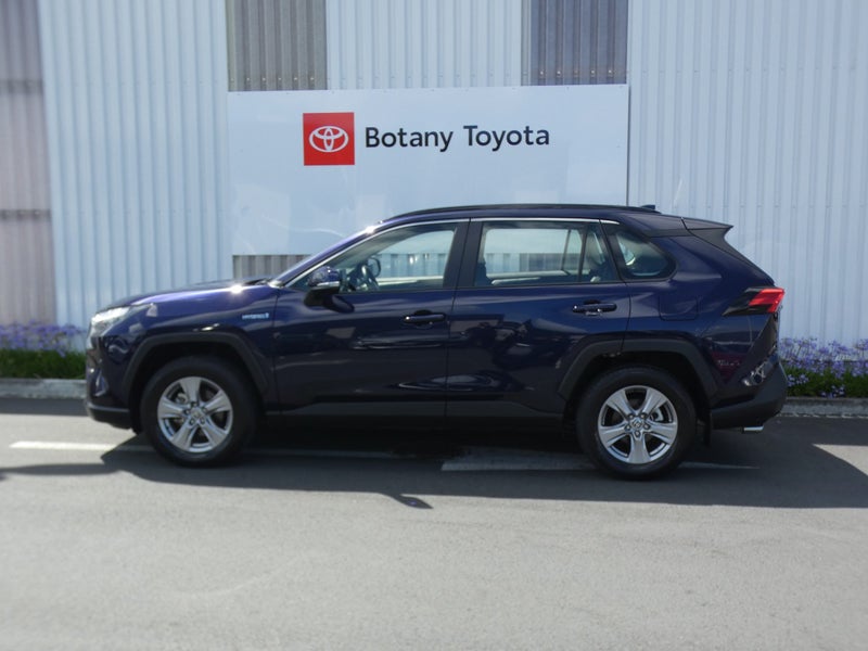 2024 Toyota RAV4 GX Hybrid image 5