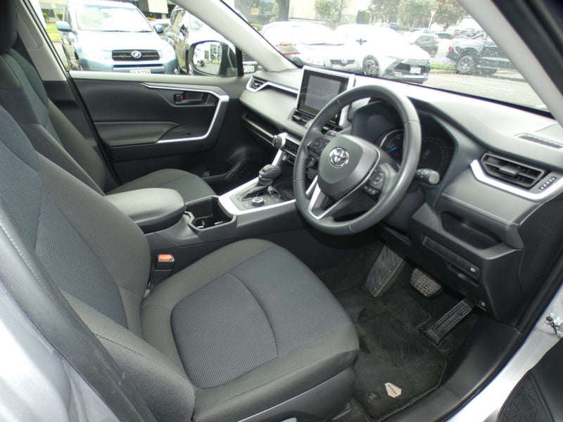 2024 Toyota RAV4 GX Hybrid image 3