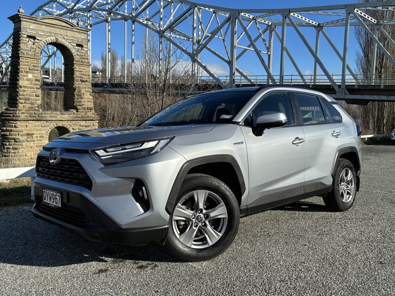 2024 Toyota RAV4 GX Hybrid image 3